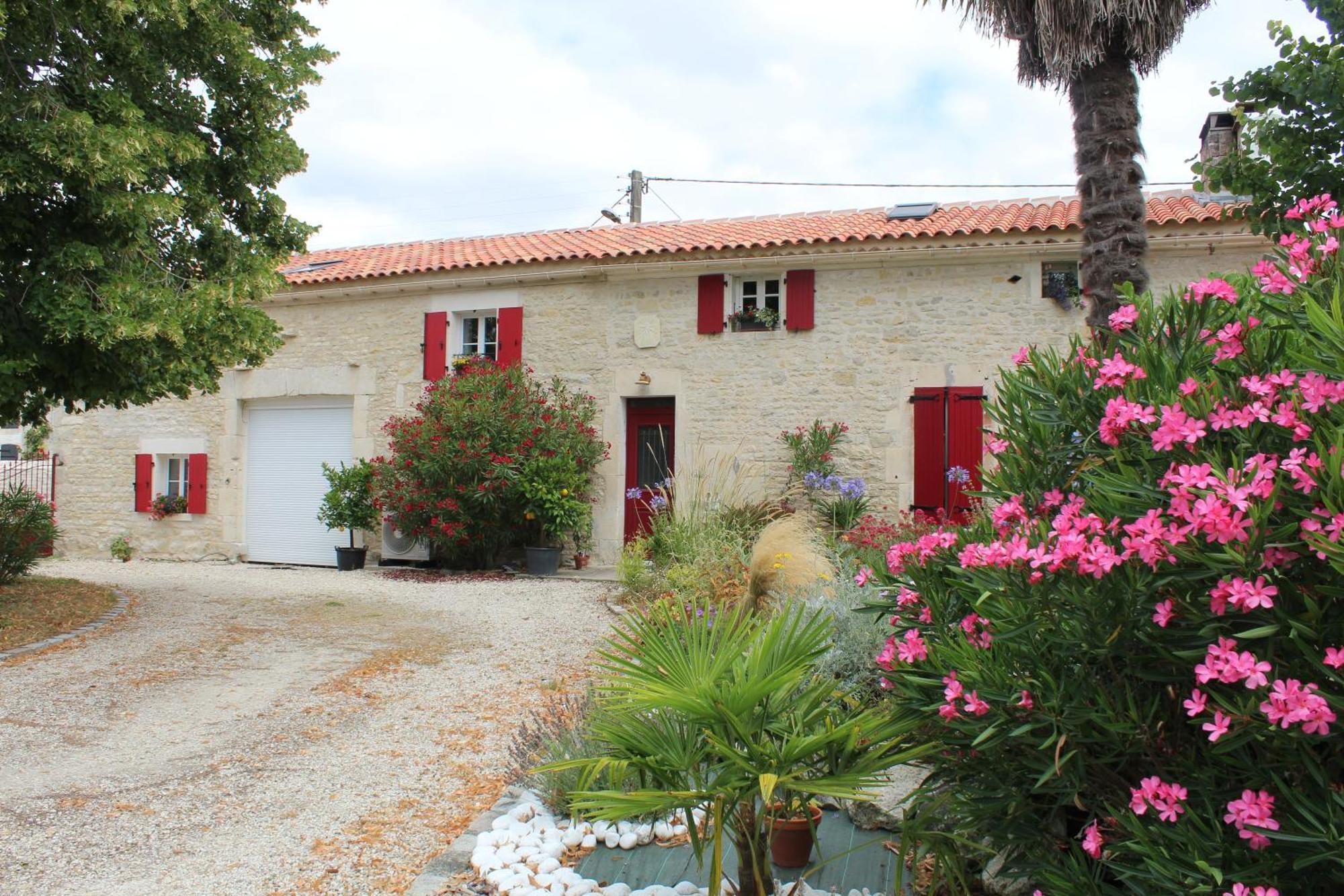 La Douce Charentaise Bed and Breakfast Mérignac Eksteriør billede